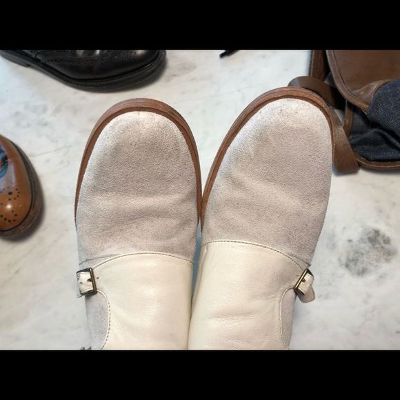 Esquival white suede shoes with buckles